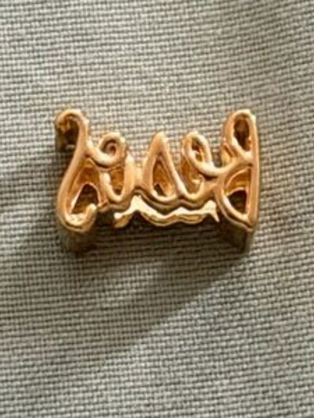 Authentic Besos Script Charm - Picture 4 of 5